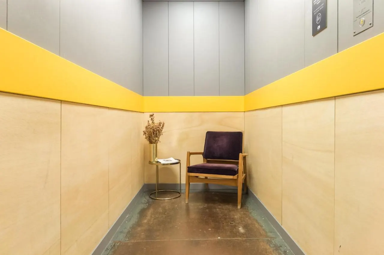 Magatzem 128 Guest House Barcelona Spain