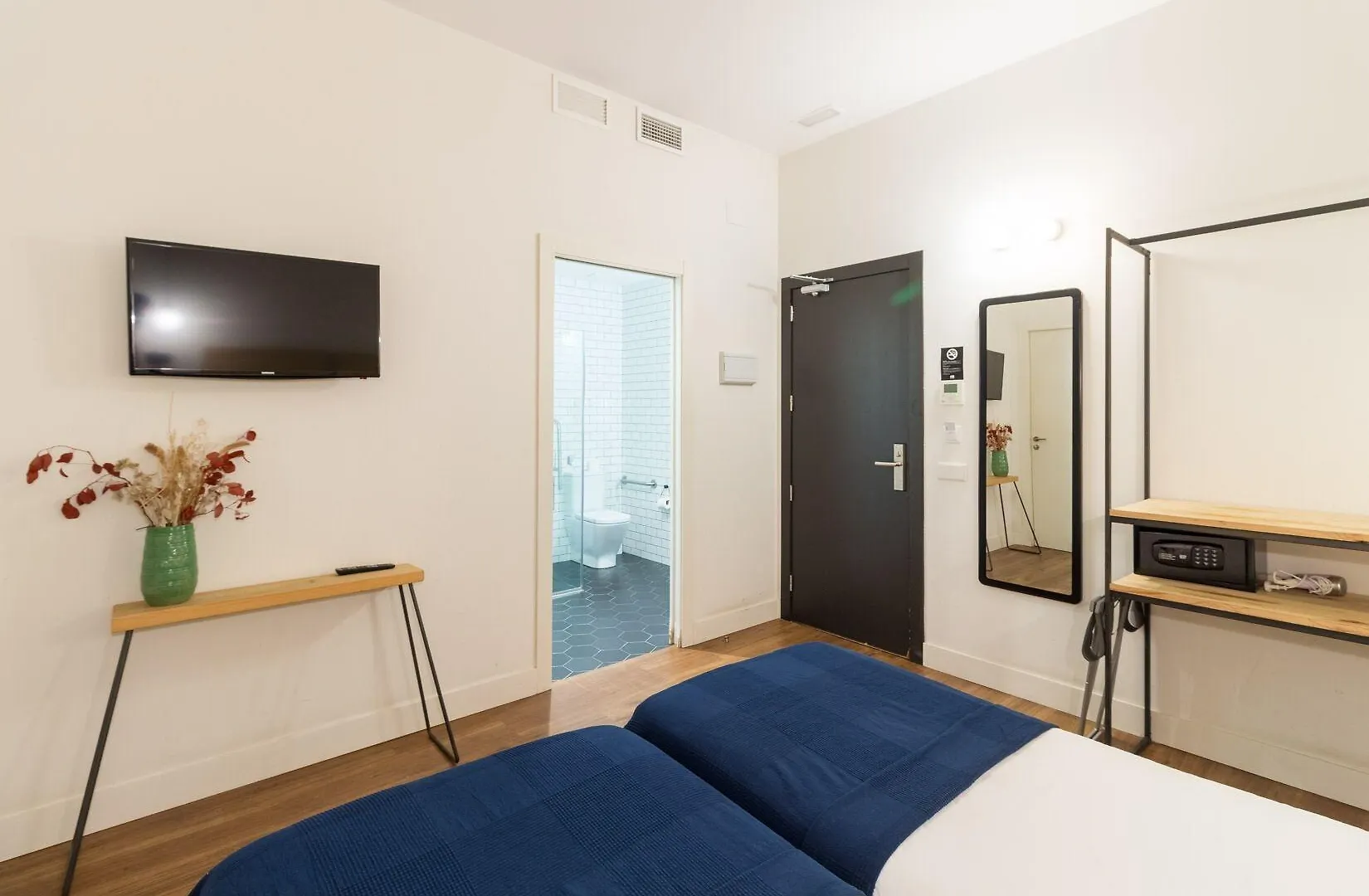 Magatzem 128 Guest House Barcelona