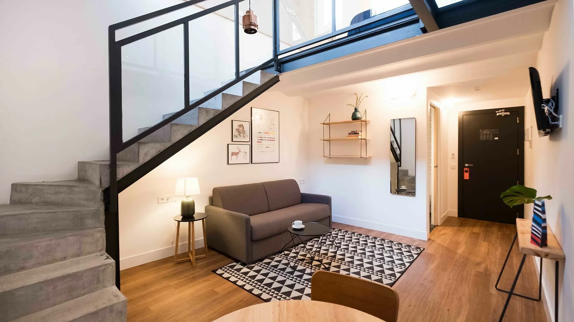 Magatzem 128 Guest House Barcelona