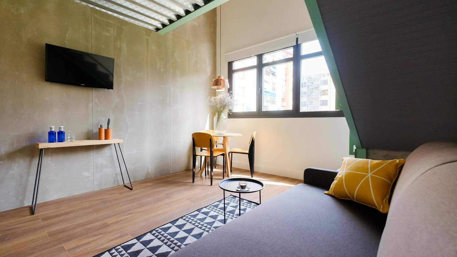 Magatzem 128 Guest House Barcelona
