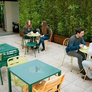 Pere Tarres Hostel Barcelona
